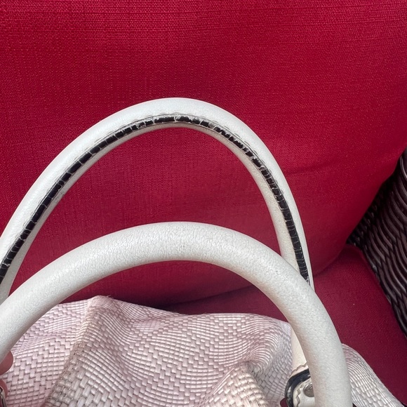 Gucci Woven Raffia Diamante Medium
Sukey Tote White - Picture 11 of 16